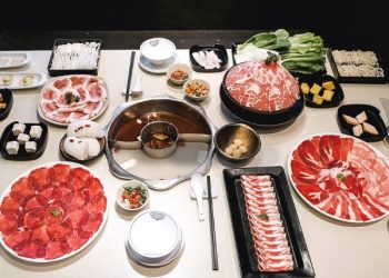 Menu lẩu manwah giá bao nhiêu? Buffet Manwah ngon không?